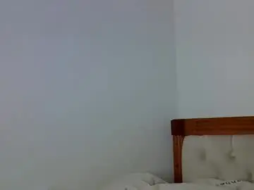 Zia_vier  live sex cam