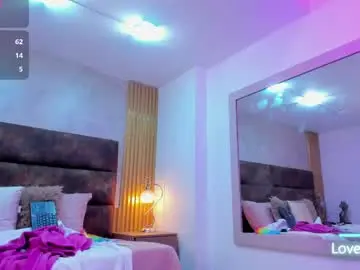 Afroditagreenn  live sex cam