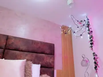 Afroditagreenn  live sex cam