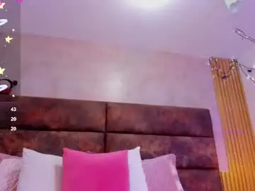 Afroditagreenn  live sex cam