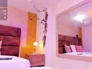 Afroditagreenn  live sex cam