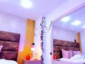 Afroditagreenn  live sex cam