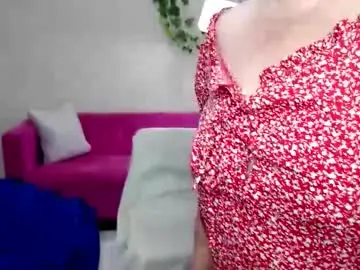 Dirtymilf_700  live sex cam