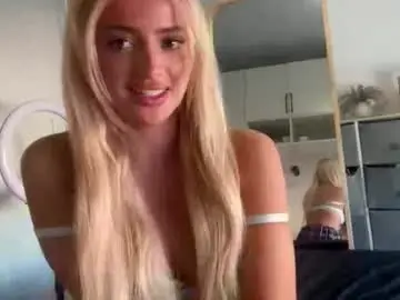 Itsgigii  live sex cam