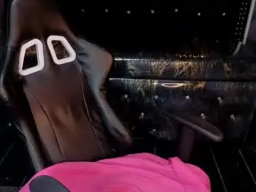 Kitty_fox_b  live sex cam
