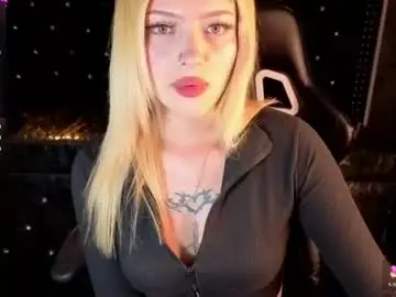 Kitty_fox_b  live sex cam