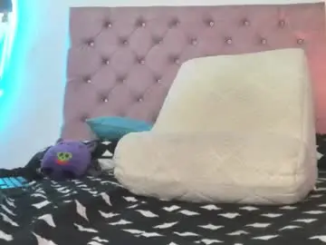 Laurenlaine99  live sex cam
