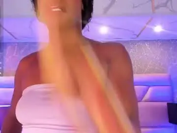 Linsyadams  live sex cam