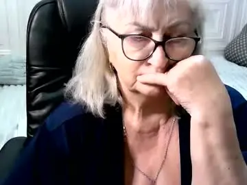 Lolkaalyss  live sex cam