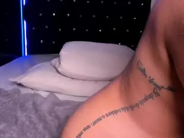 Mazeekiin  live sex cam