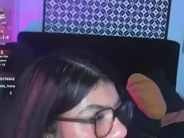 Amelie_furtado  live sex cam