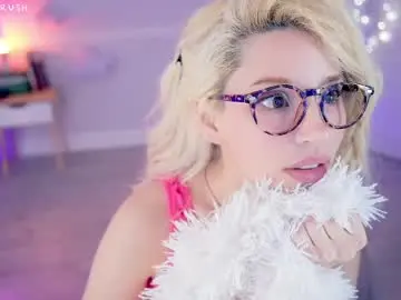 Cherrycrush  live sex cam