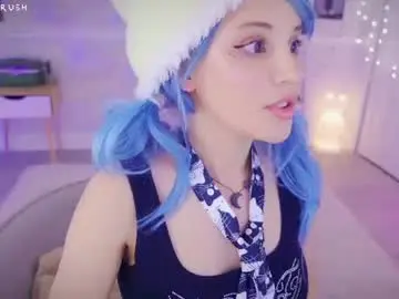 Cherrycrush  live sex cam