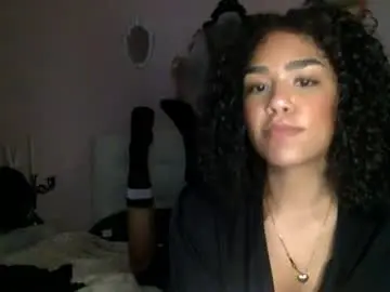 Claudiakittyy  live sex cam