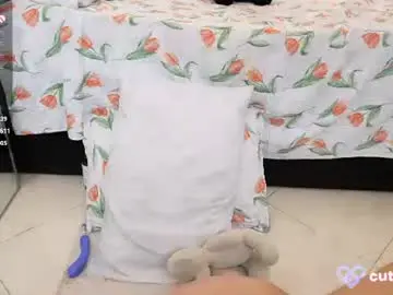 Cute_eyess  live sex cam