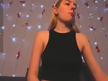 Fire_moth  live sex cam