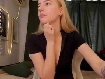 Fire_moth  live sex cam