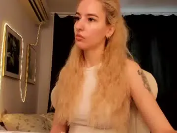 Fire_moth  live sex cam