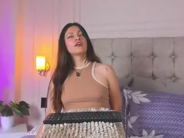 Gabyevans4  live sex cam