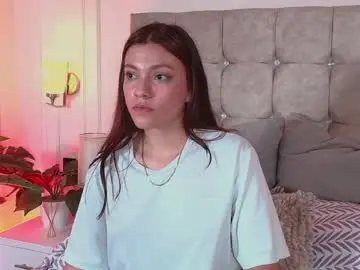 Gabyevans4  live sex cam