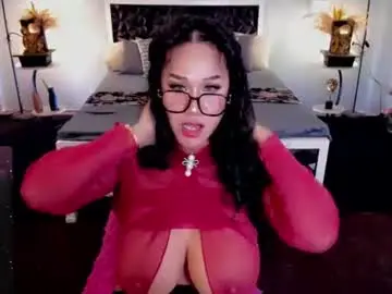 Hottiest_chesca69  live sex cam