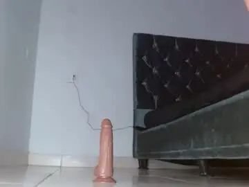 Lou_anna03  live sex cam