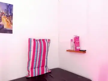 Luna_bunny18  live sex cam