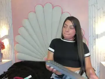 Miss_ishtar  live sex cam