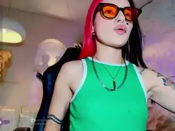 Moon_red_r  live sex cam