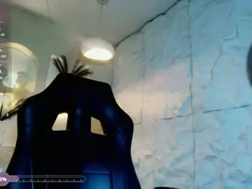 Moon_red_r  live sex cam