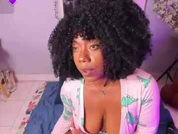 Nini_martinii  live sex cam