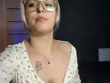 Pollykim  live sex cam