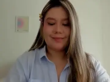 Sarasmith19  live sex cam