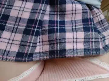 Single_fox_4u  live sex cam