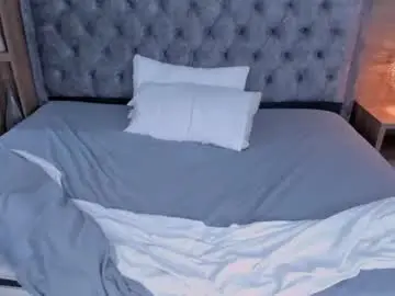 Vicky_cb1  live sex cam