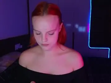 Agatamooon  live sex cam