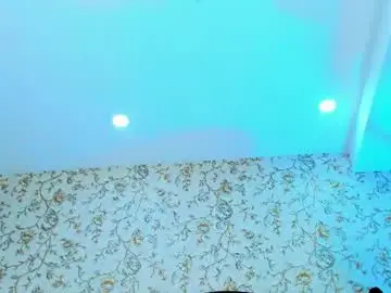 Alanna_flowers  live sex cam