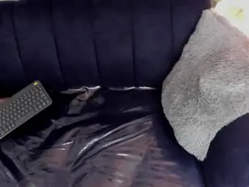 Chloe_petite2  live sex cam