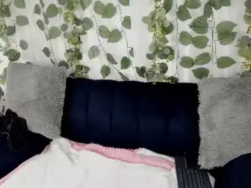 Chloe_petite2  live sex cam