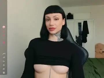 Dgtlgrl  live sex cam