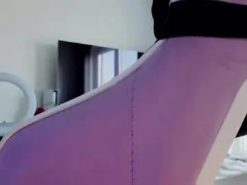 Elfiecollins  live sex cam