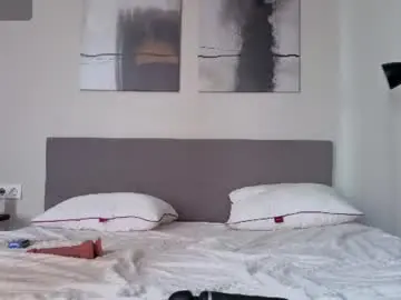 Elfiecollins  live sex cam