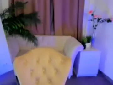 Jennifer_shy_  live sex cam