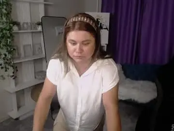 Nicolemax22  live sex cam