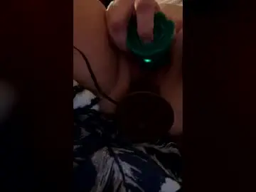 Peaches1119  live sex cam