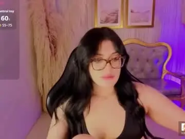 Caroline_1s  live sex cam