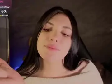 Caroline_1s  live sex cam