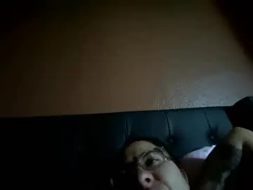 Flirtygirlyy  live sex cam