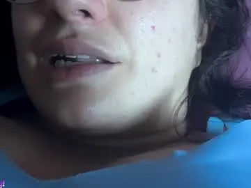 Flirtygirlyy  live sex cam