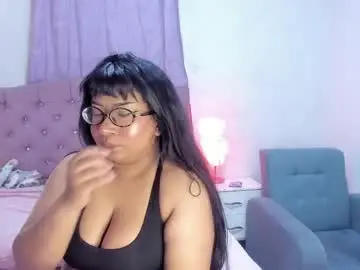 Latinabombsheell  live sex cam